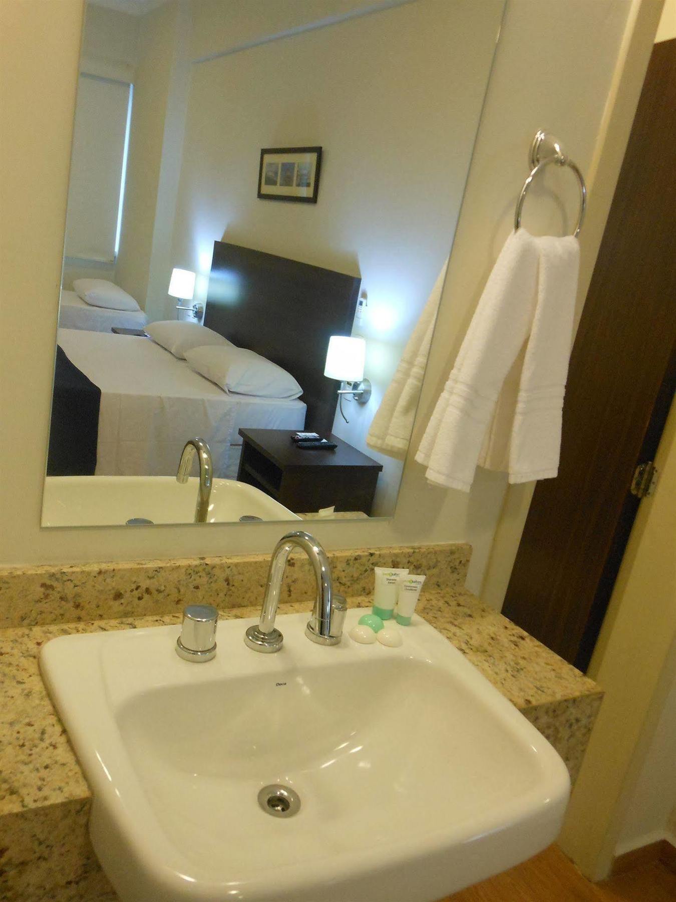 Oyo Ecosuites Hotel Manaus Kültér fotó